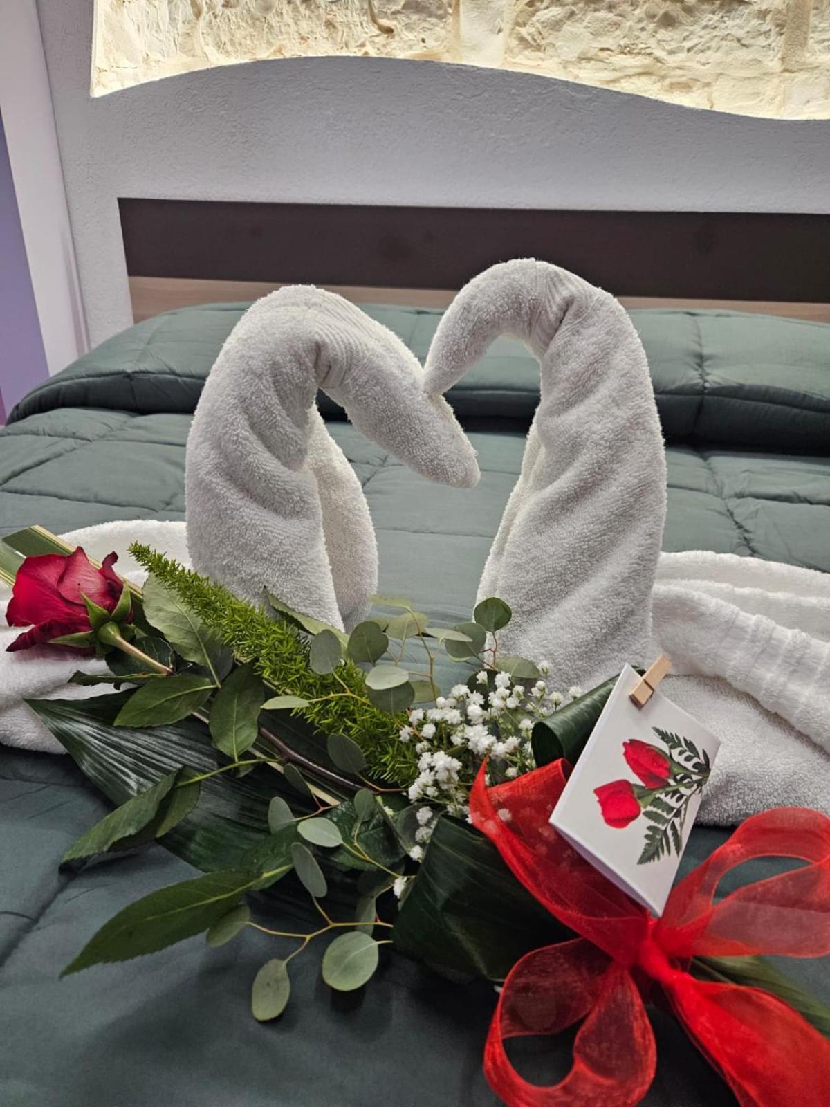 Luxuite Spa Con Piscina E Jacuzzi Alberobello Eksteriør billede